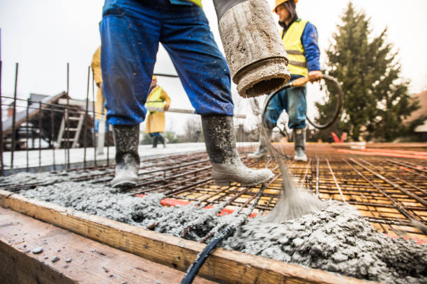 Best Concrete Sidewalk Installation  in Collierville, CA